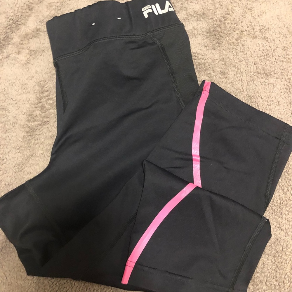 Black FILA Capri leggings size Medium